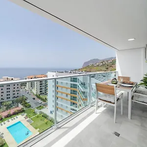 Alameda Formosa I By An Island Apartment